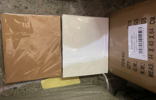 31*37*26  白卡纸  纸